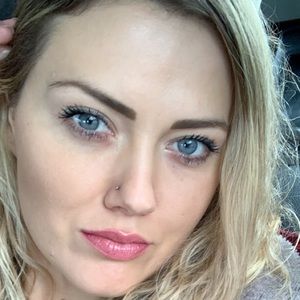 Meet your Posher, Sharlette